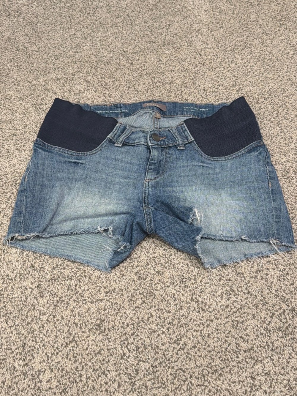 DL1961 Cecelia maternity classic Jean short size 26